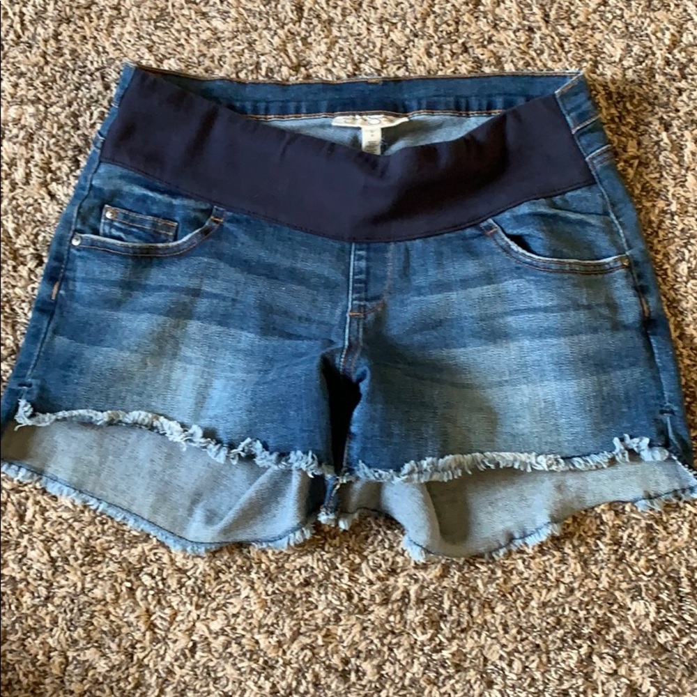 Demin maternity shorts
